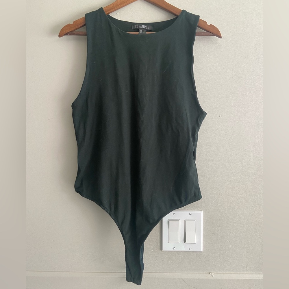 🌸 Revamped 🌸 deep green bodysuit